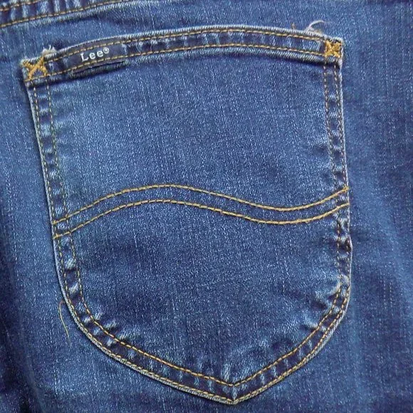 Lee Bermuda Mid-Rise Stormy Lines Denim Shorts Size 18M NWT - Picture 4 of 7